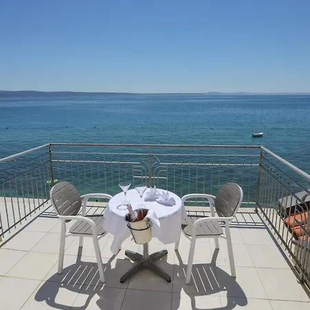 Hotel Neva Podstrana