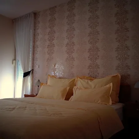 Neva Hotel Podstrana