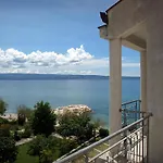 Otel Neva 3*