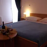 Neva Otel
