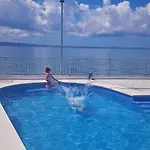 Neva Otel 3*