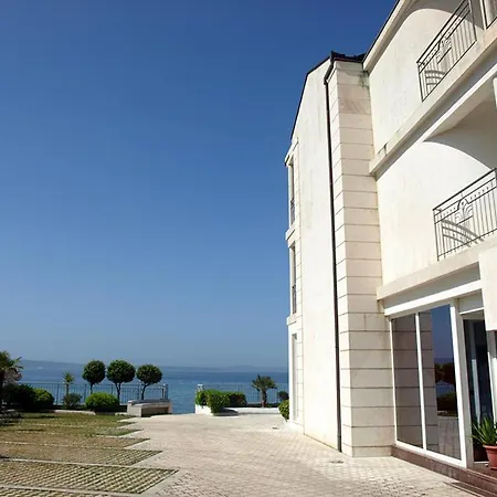 Hotel Neva Hotel