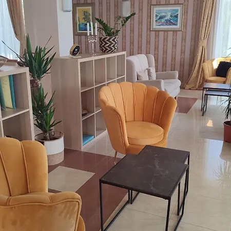 Hotel Neva 3* Podstrana