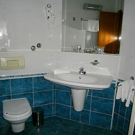 Hotell Neva Podstrana