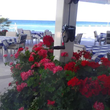 Hotel Neva Podstrana