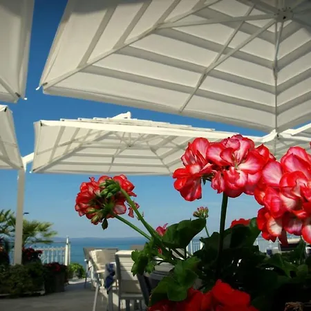 Neva Hotel Podstrana