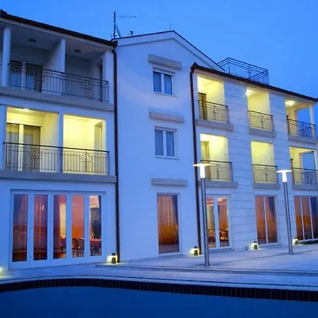 Hotel Neva Podstrana