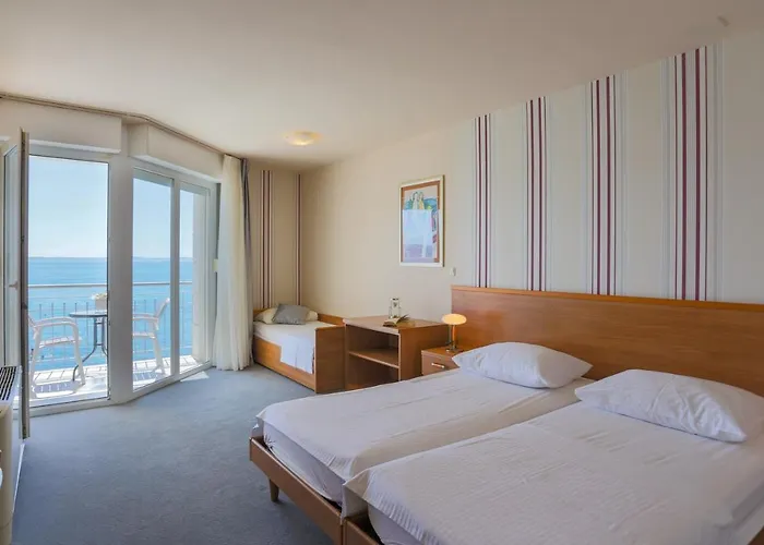 Hotel Neva Podstrana